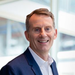 禁止涉毒艺人复出未剥夺其劳动权